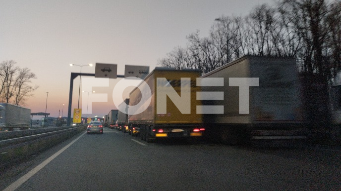 Na Batrovcima sat čekanja